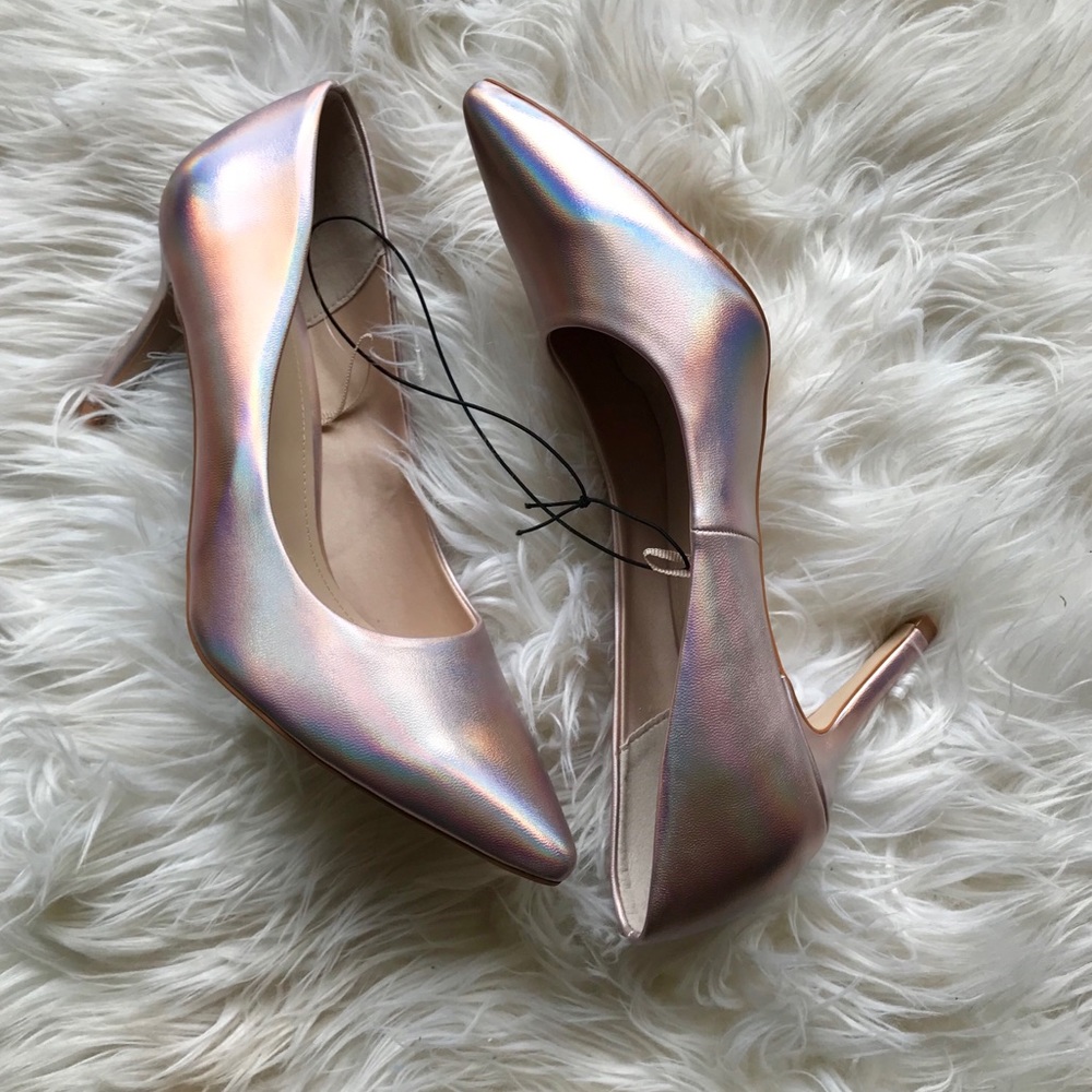 ✨HOST PICK ✨ H& M Holographic Heels